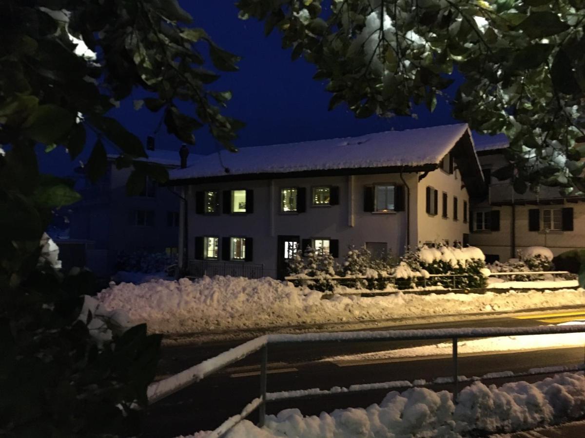 The Delicate Question Which Bed & Breakfast ชวีซ ภายนอก รูปภาพ